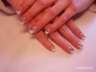 Zselés köröm lakkozással