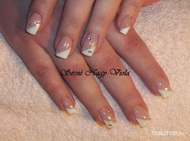 Fehér kis ezüsttel