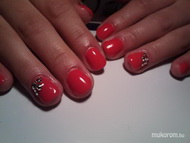 Dorinának Ferrari piros gel lac