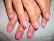 Móni idén is kért egy virágos szettet