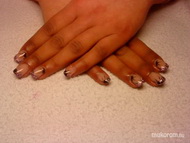 Akril díszítéssel