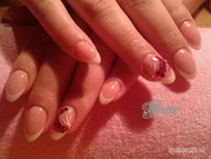 Saját köröm megerősítése