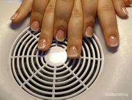 Saját köröm erősítés