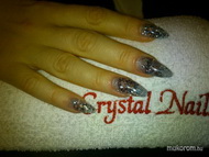 zselé beépitett diszekkel