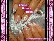 fehér és pink 3d zselés virággal