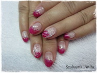 Editnek caméleon virággal