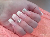 Nettinek francia műköröm