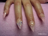 rózsaszín lila virággal közelebbröl