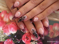 Katus a kedvenc szinével