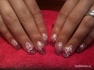 nyárias csajos köröm