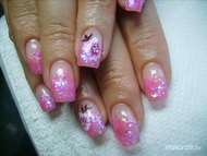 Timi lózaszín lett