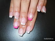 Edit playboy nyuszis körme