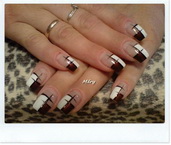 Zselés akrillal díszítve