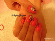 Épített zselé gél lakkozással