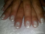 saját köröm megerősítés