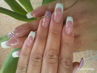 körömágyhosszabbított francia magamnak