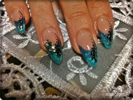 Átmenetes sötétkékből türkiz zöldbe