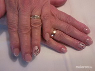 saját köröm erősítés francia módra