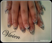 köves akryl díszítéssel