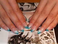 kékes zöldes virágos