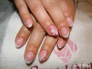 Adrienn táncos körmei 