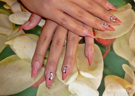 épített zselé akril mintával