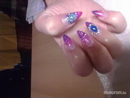 Kék a rózsaszínben