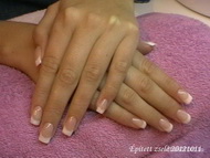 Juszti épített zselé francia