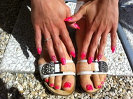 zselés köröm gél lakkal borítva