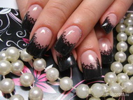 svart gele negler i Bergen