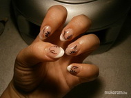 Akrillal feltúrbózva