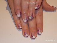 zselés műköröm lila csillámporral