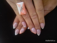 körömhöz illő ékszer