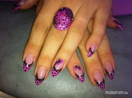 pink pöttyös gyűrűvel