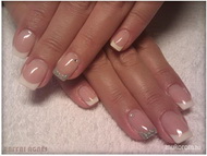 Szolid karácsonyi köröm