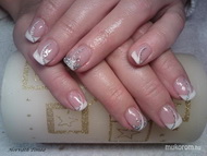 Verának  ünnepi körmök