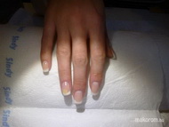 tip zselé körömágy hosszabbítással