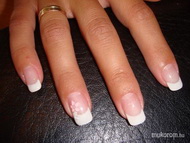 francia zselés köröm