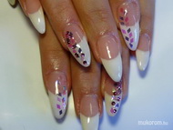 Best Nails - francia kis diszitéssel