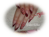 kerekitett köröm