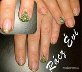 Best Nails - arany karácsonyfával 