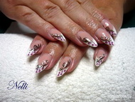 rózsák párducmintával