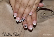 zselés műköröm akrillal