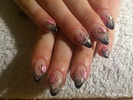 Ezüst fekete egy kis rózsaszínnel