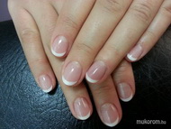 Francia műköröm kozmetikus barátnőmnek