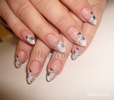 műköröm akrilfestéssel