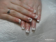 kövekkel fehér francia