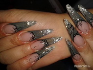 Ágimnak általam kevert színből