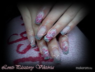 Erzsi  átreszelve díszitve