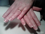 Best Nails - Mani tippes körömerősítés